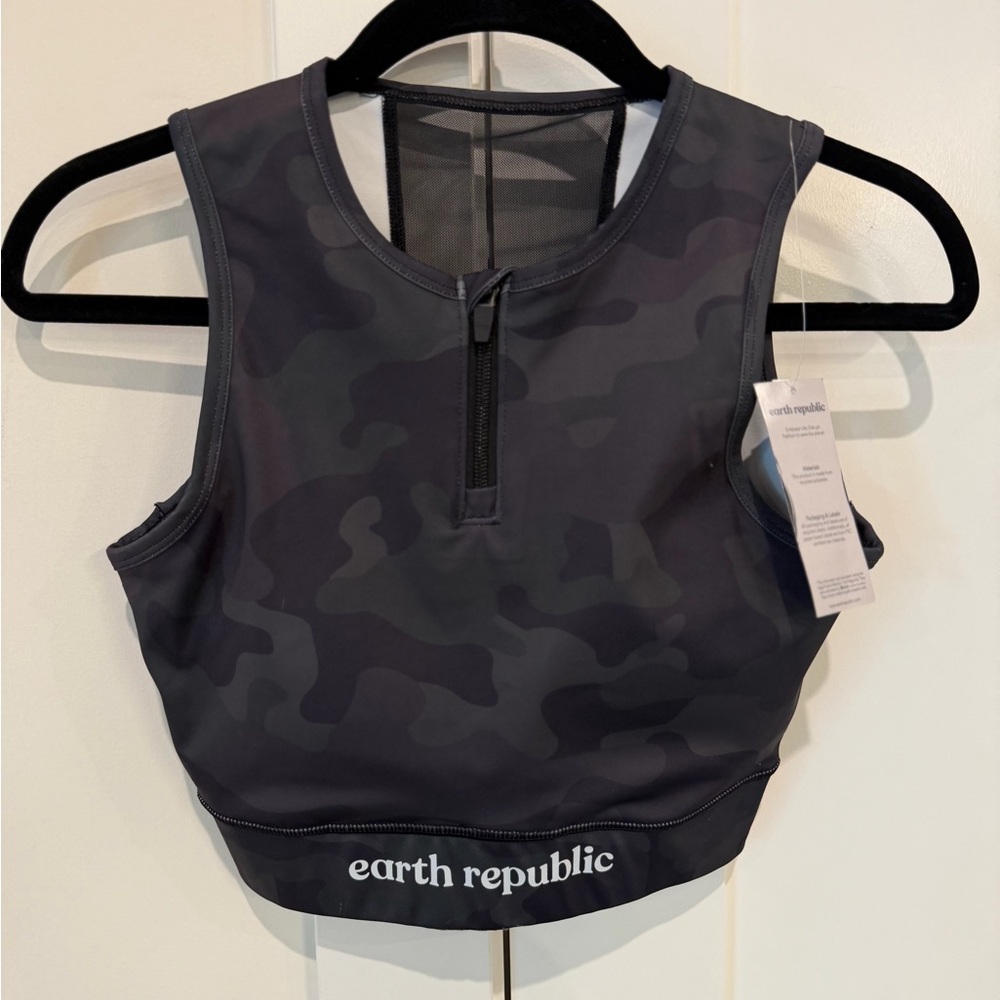 Earth Republic Sports Bra The Axelle in Black Camouflage Size‎ Small NWT's - Picture 5 of 10